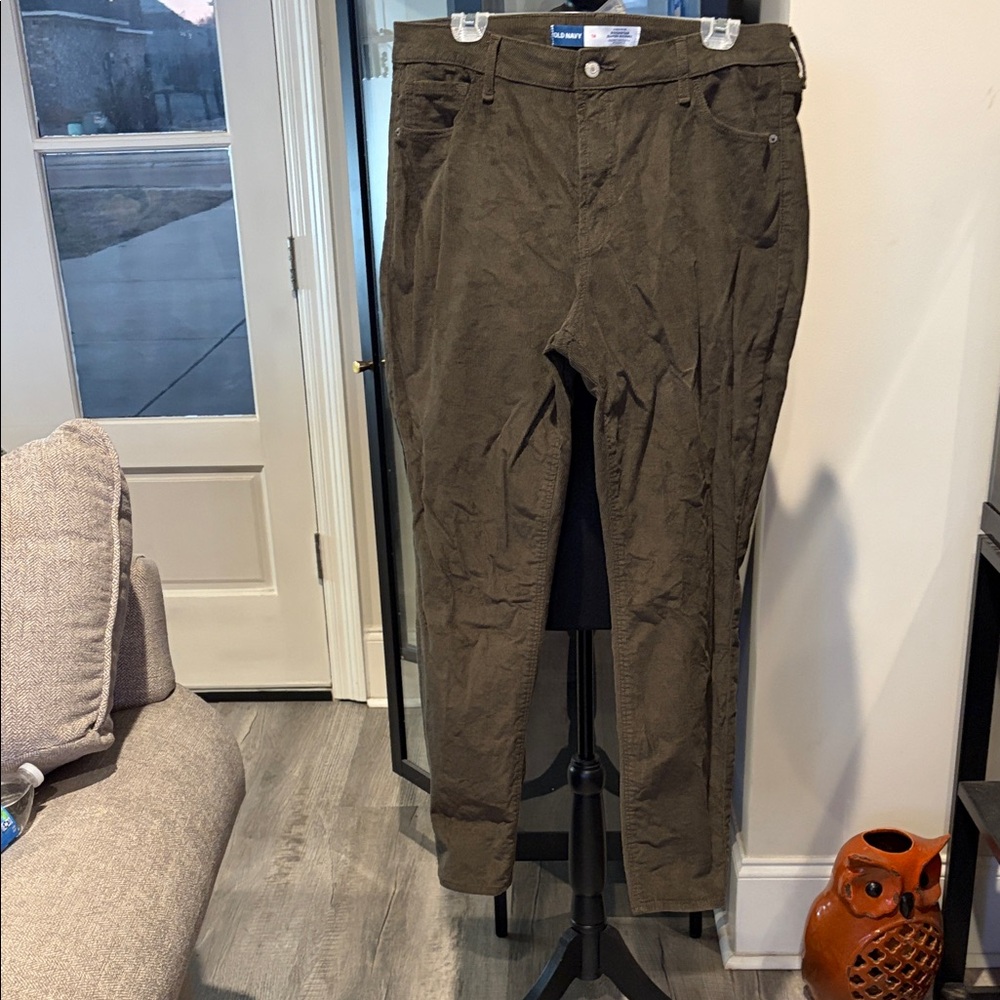 Women’s Old Navy High Rise Rockstar Super Skinny Corduroy Pants